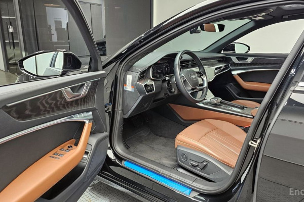 2023 Audi A6 с пробегом 14 702 км