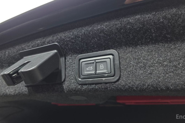 2023 Audi A6 с пробегом 27 933 км