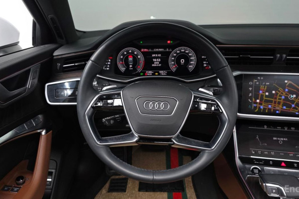 2023 Audi A6 с пробегом 31 480 км
