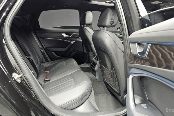 2021 Audi A6 с пробегом 32 576 км