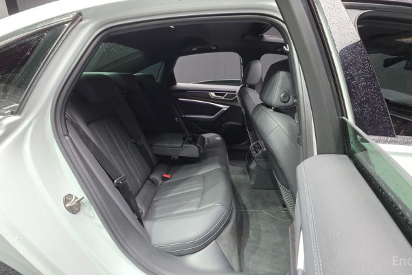 2022 Audi A6 с пробегом 17 798 км