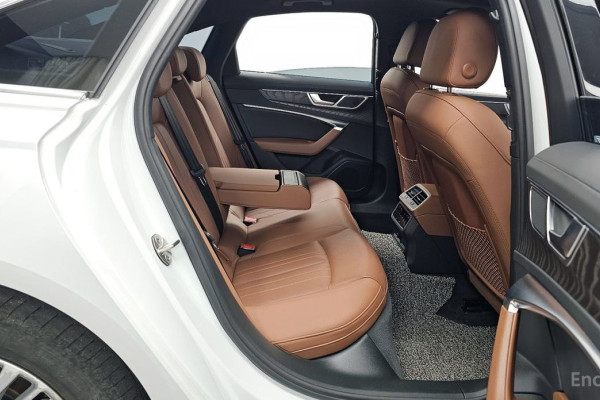 2021 Audi A6 с пробегом 28 126 км