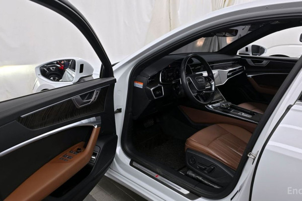 2023 Audi A6 с пробегом 52 881 км