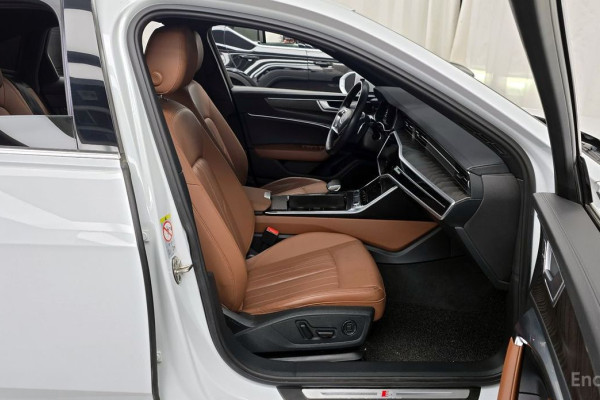 2023 Audi A6 с пробегом 52 881 км