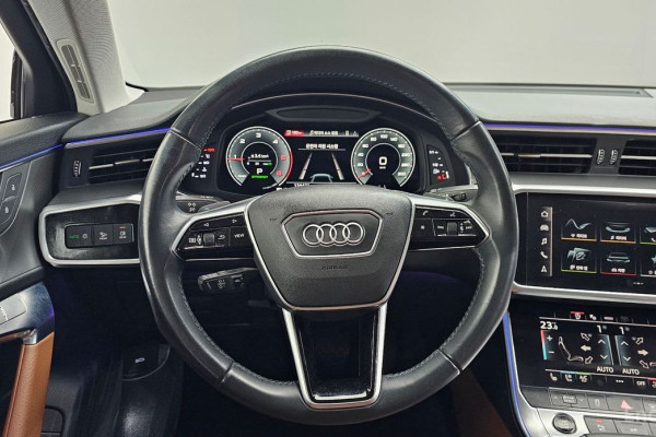 2021 Audi A6 с пробегом 124 421 км