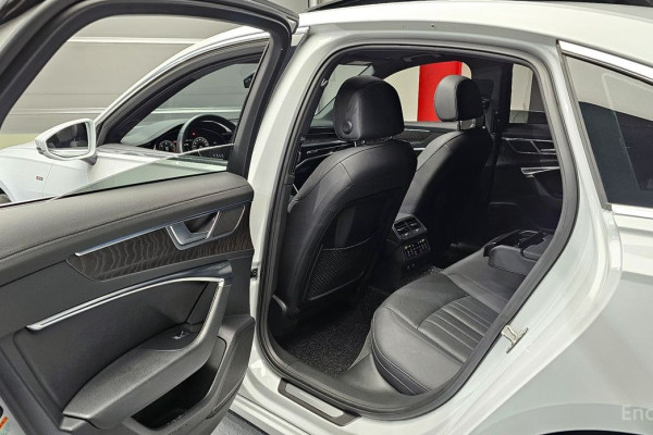 2022 Audi A6 с пробегом 41 938 км