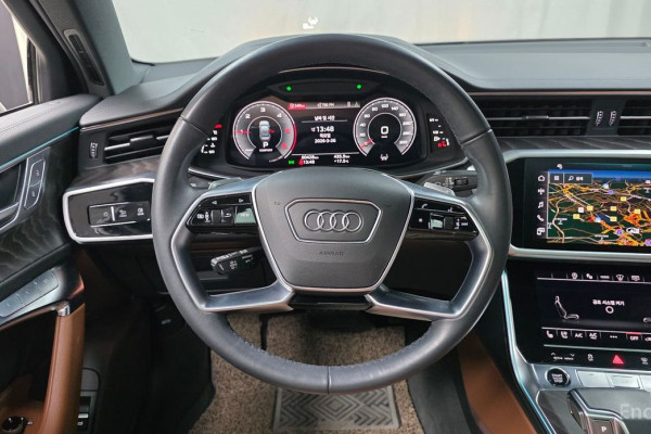 2023 Audi A6 с пробегом 60 428 км