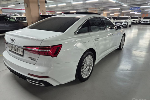 2020 Audi A6 с пробегом 121 115 км
