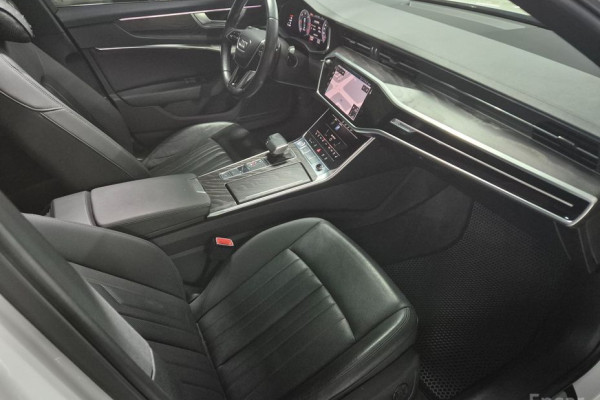 2020 Audi A6 с пробегом 121 115 км