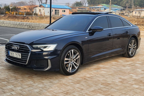 2022 Audi A6 с пробегом 67 821 км