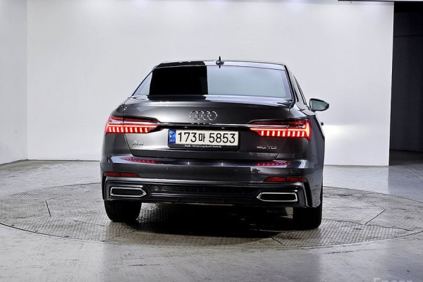 2021 Audi A6 с пробегом 127 323 км