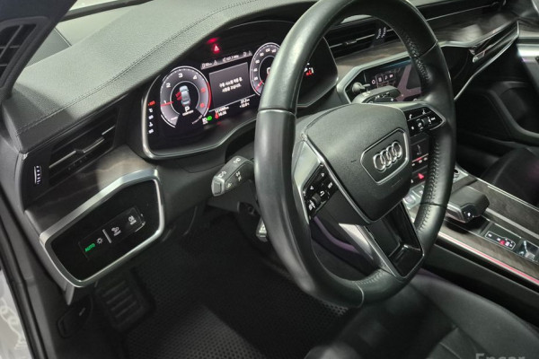 2020 Audi A6 с пробегом 121 115 км