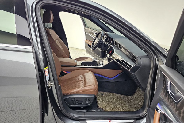 2021 Audi A6 с пробегом 127 323 км