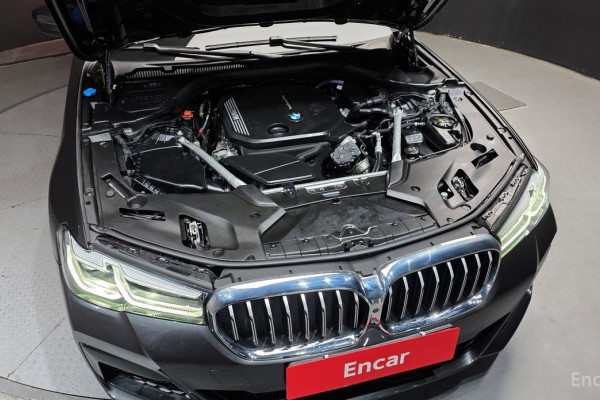 2023 BMW 5 серии с пробегом 28 469 км