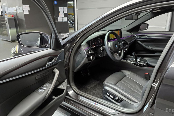 2023 BMW 5 серии с пробегом 28 469 км