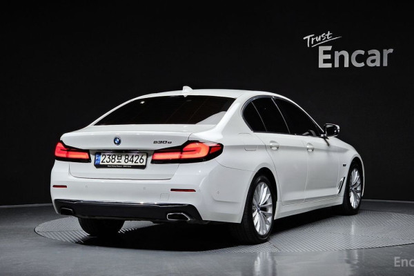 2022 BMW 5 серии с пробегом 74 682 км