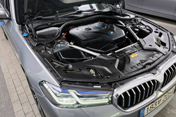 2023 BMW 5 серии с пробегом 73 342 км