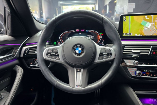 2023 BMW 5 серии с пробегом 28 469 км