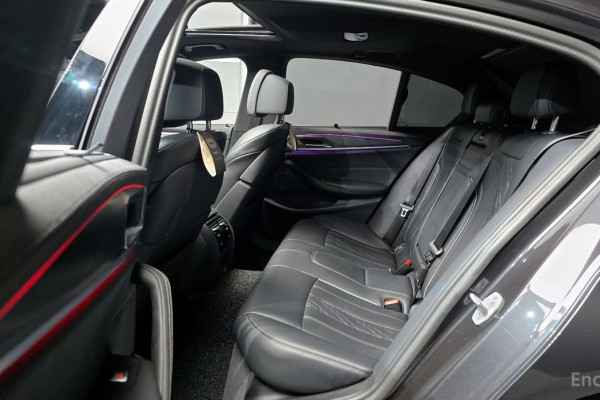 2023 BMW 5 серии с пробегом 28 469 км