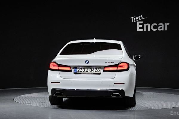 2022 BMW 5 серии с пробегом 74 682 км