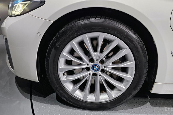 2022 BMW 5 серии с пробегом 74 682 км