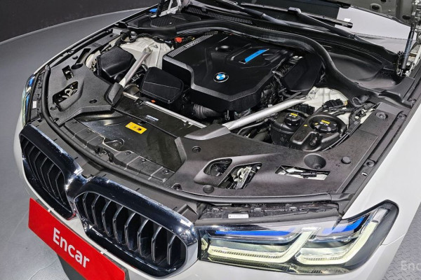 2022 BMW 5 серии с пробегом 74 682 км