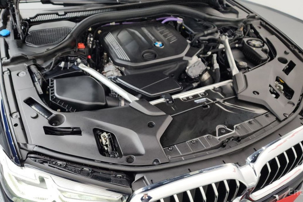 2023 BMW 5 серии с пробегом 29 208 км