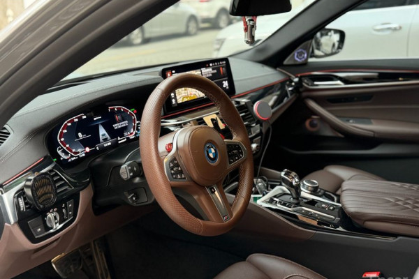 2022 BMW 5 серии с пробегом 56 000 км