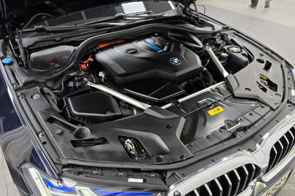 2022 BMW 5 серии с пробегом 65 680 км