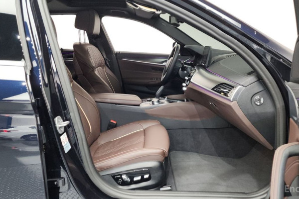 2023 BMW 5 серии с пробегом 29 208 км