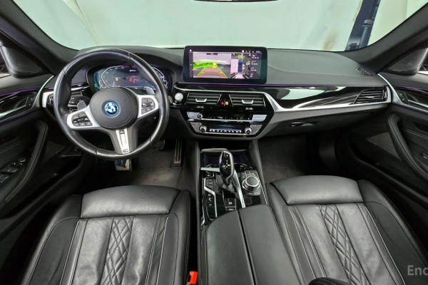 2022 BMW 5 серии с пробегом 65 680 км
