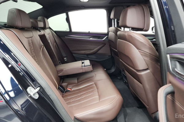 2023 BMW 5 серии с пробегом 29 208 км