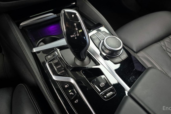 2022 BMW 5 серии с пробегом 65 680 км