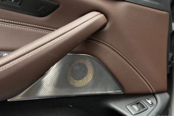 2022 BMW 5 серии с пробегом 56 000 км