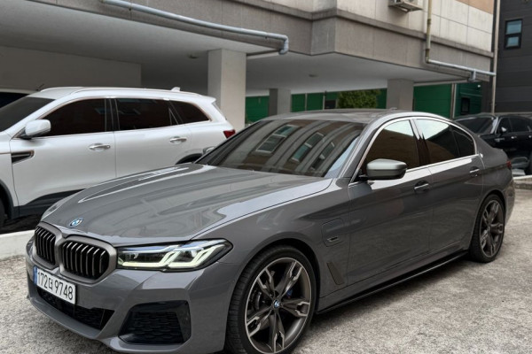 2022 BMW 5 серии с пробегом 56 000 км
