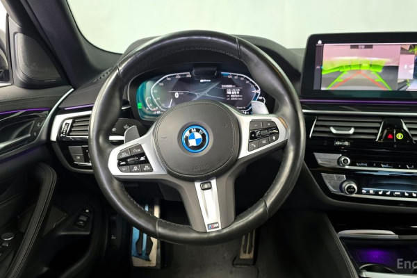 2022 BMW 5 серии с пробегом 65 680 км