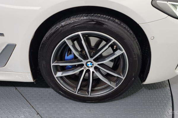 2023 BMW 5 серии с пробегом 68 988 км