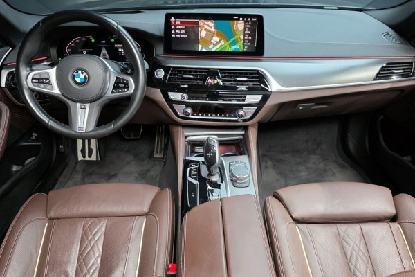 2022 BMW 5 серии с пробегом 46 244 км