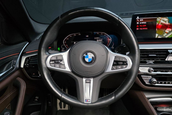 2022 BMW 5 серии с пробегом 46 244 км