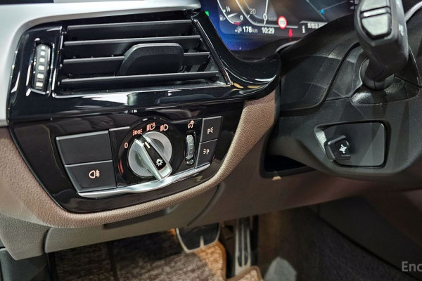 2022 BMW 5 серии с пробегом 86 152 км