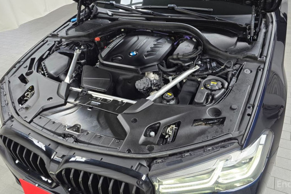 2022 BMW 5 серии с пробегом 84 936 км