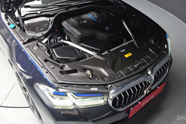 2023 BMW 5 серии с пробегом 42 643 км