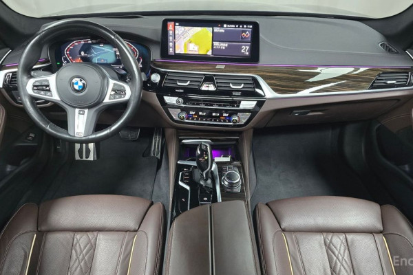 2022 BMW 5 серии с пробегом 84 936 км