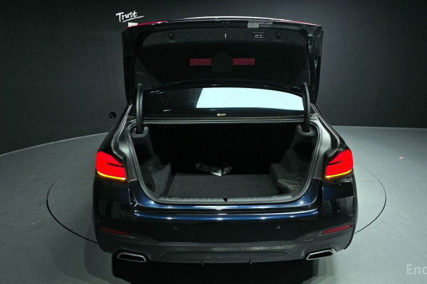 2022 BMW 5 серии с пробегом 46 244 км