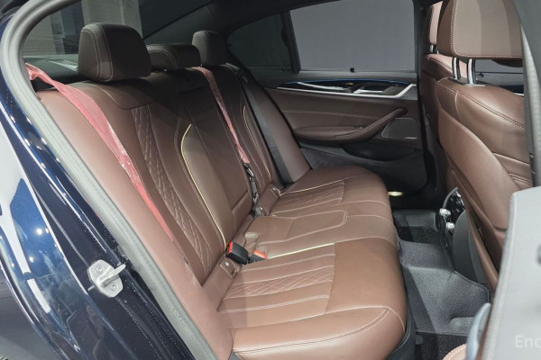 2023 BMW 5 серии с пробегом 42 643 км