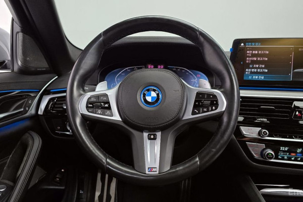 2022 BMW 5 серии с пробегом 59 580 км