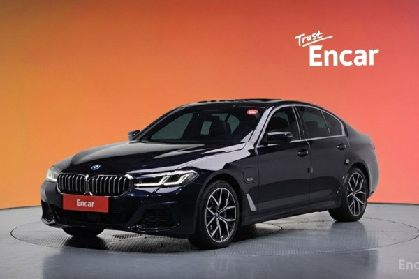 2022 BMW 5 серии с пробегом 45 939 км