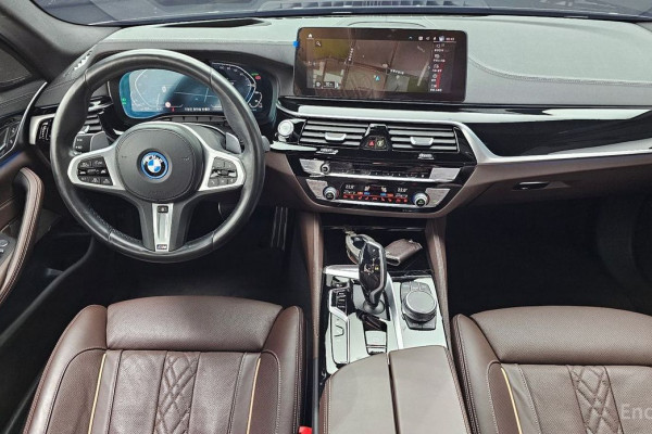 2022 BMW 5 серии с пробегом 53 965 км