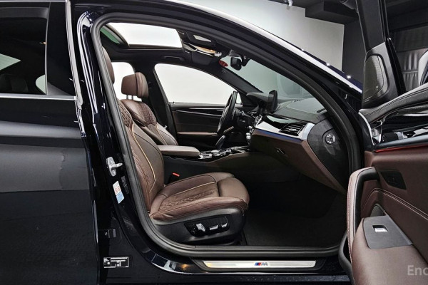 2022 BMW 5 серии с пробегом 53 965 км