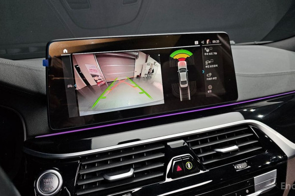 2022 BMW 5 серии с пробегом 30 327 км